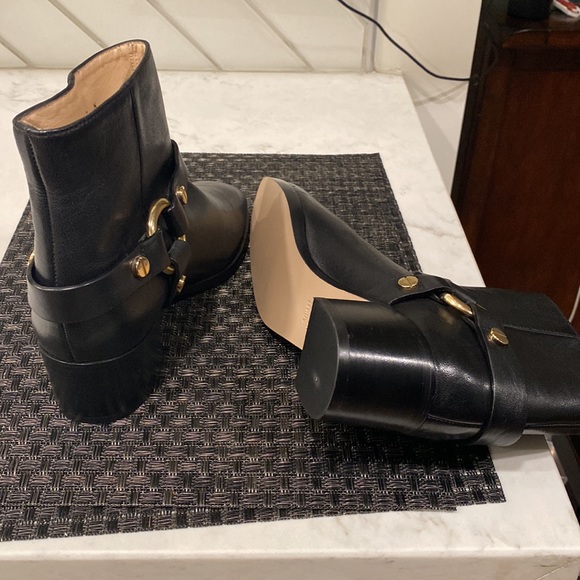 Stuart Weitzman Black Leather Expert Moto Boots S7 - Picture 5 of 7